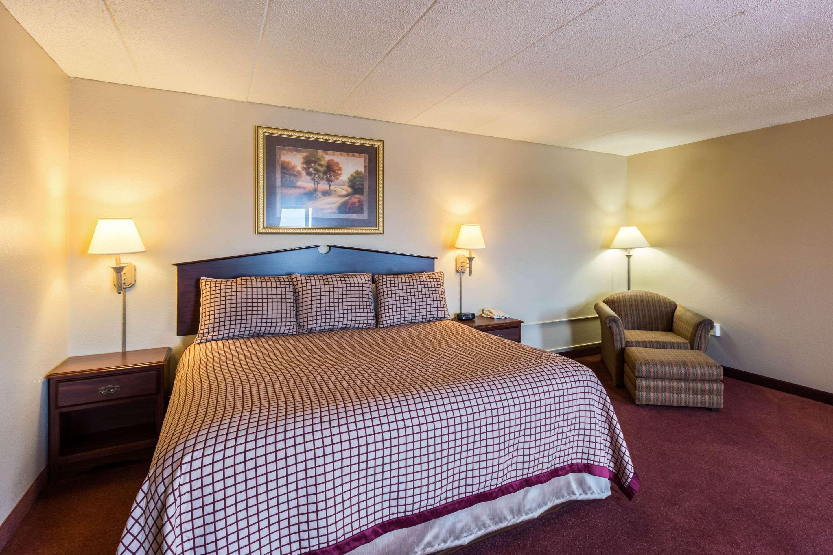 Rodeway Inn Norfolk Exterior foto